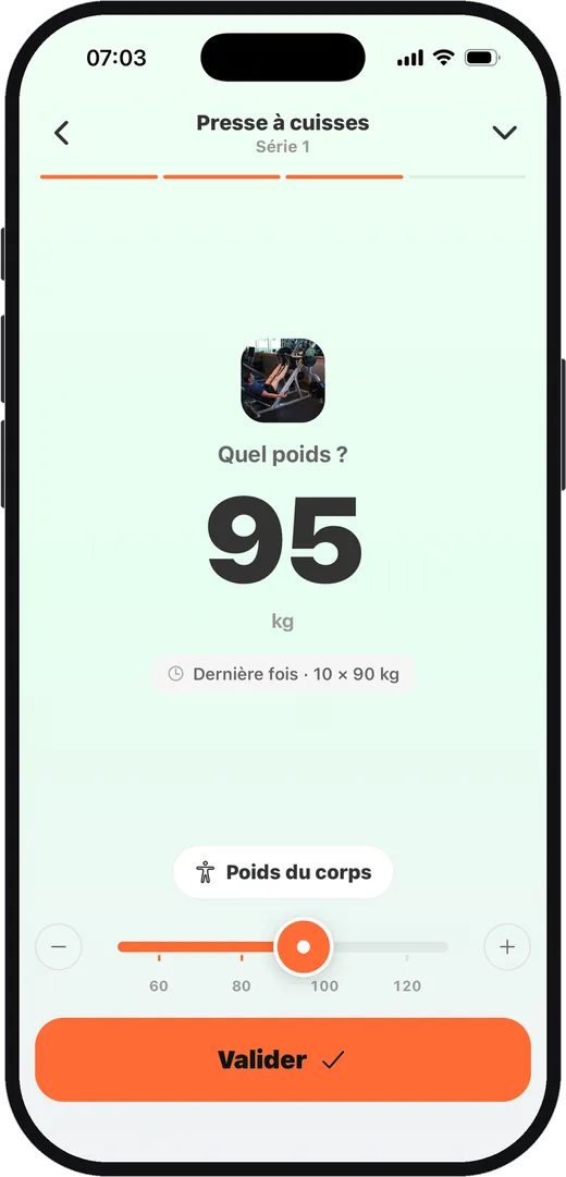La séance guidée : exercice, série, charge, en un geste.